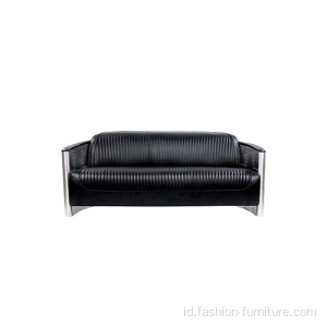 Kristal Penumpang Tomcat 3 Seater Leather Sofa